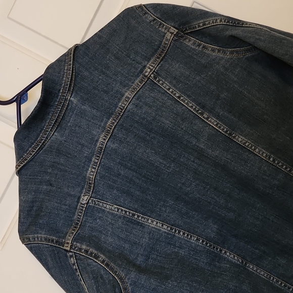 Levi's Trucker Style Denim Jacket - Picture 6 of 13